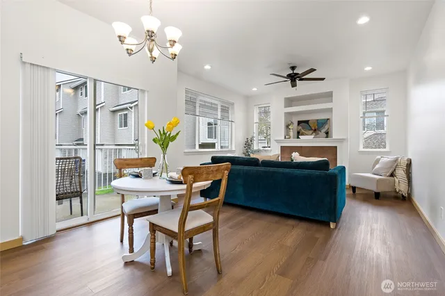 $344,995 | 6129 Lindsay Avenue Southeast, Unit C8, Auburn, WA 98092