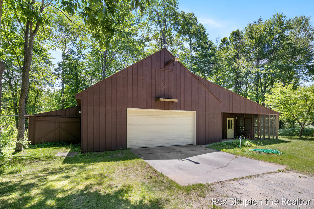 3497 West Baseline Road White Cloud, MI 49349 - Photo 30 of 49