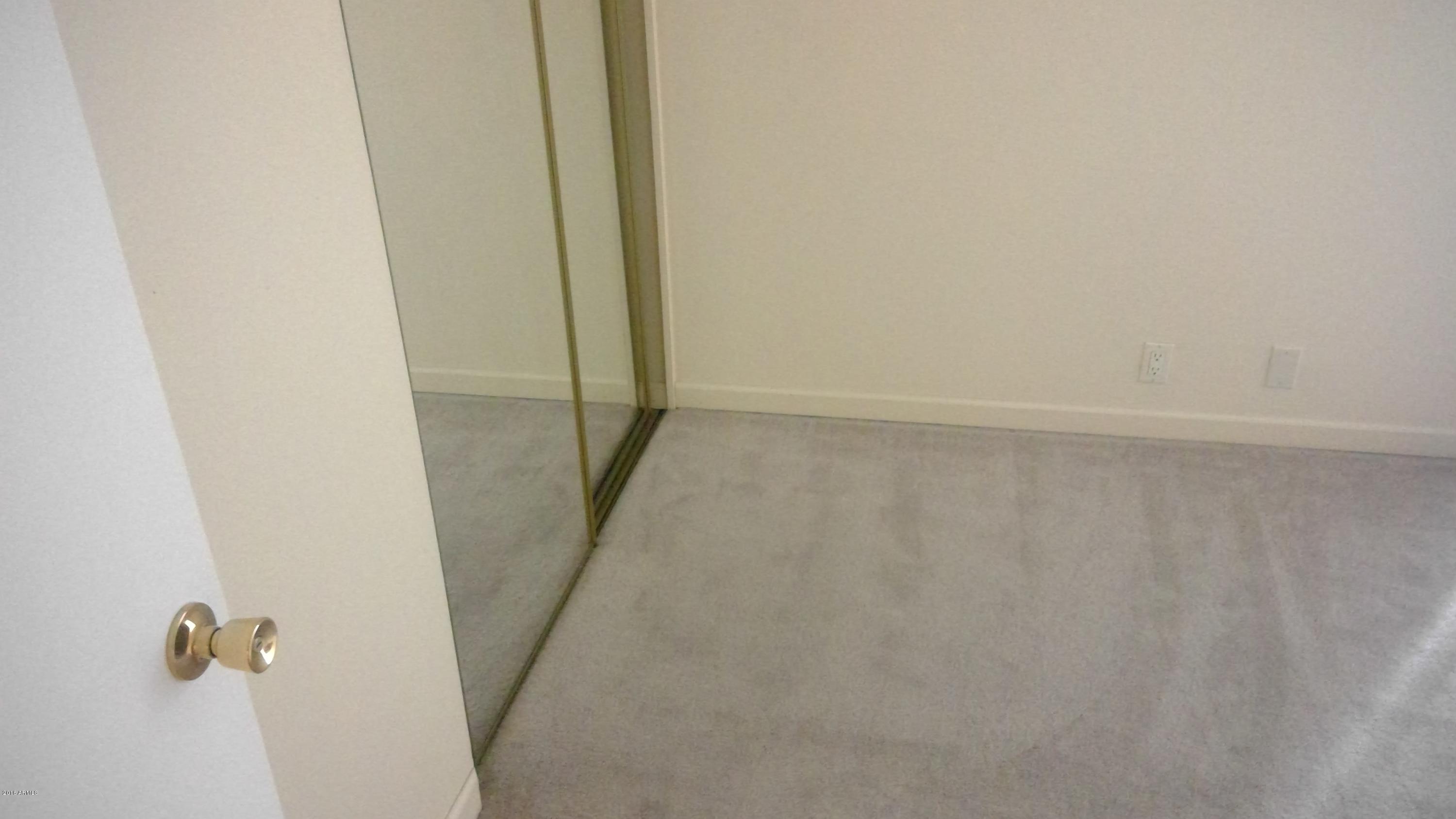 1450 East Bethany Home Road, Unit 22 Phoenix, AZ 85014 - Photo 14 of 18 2 BEDROOM