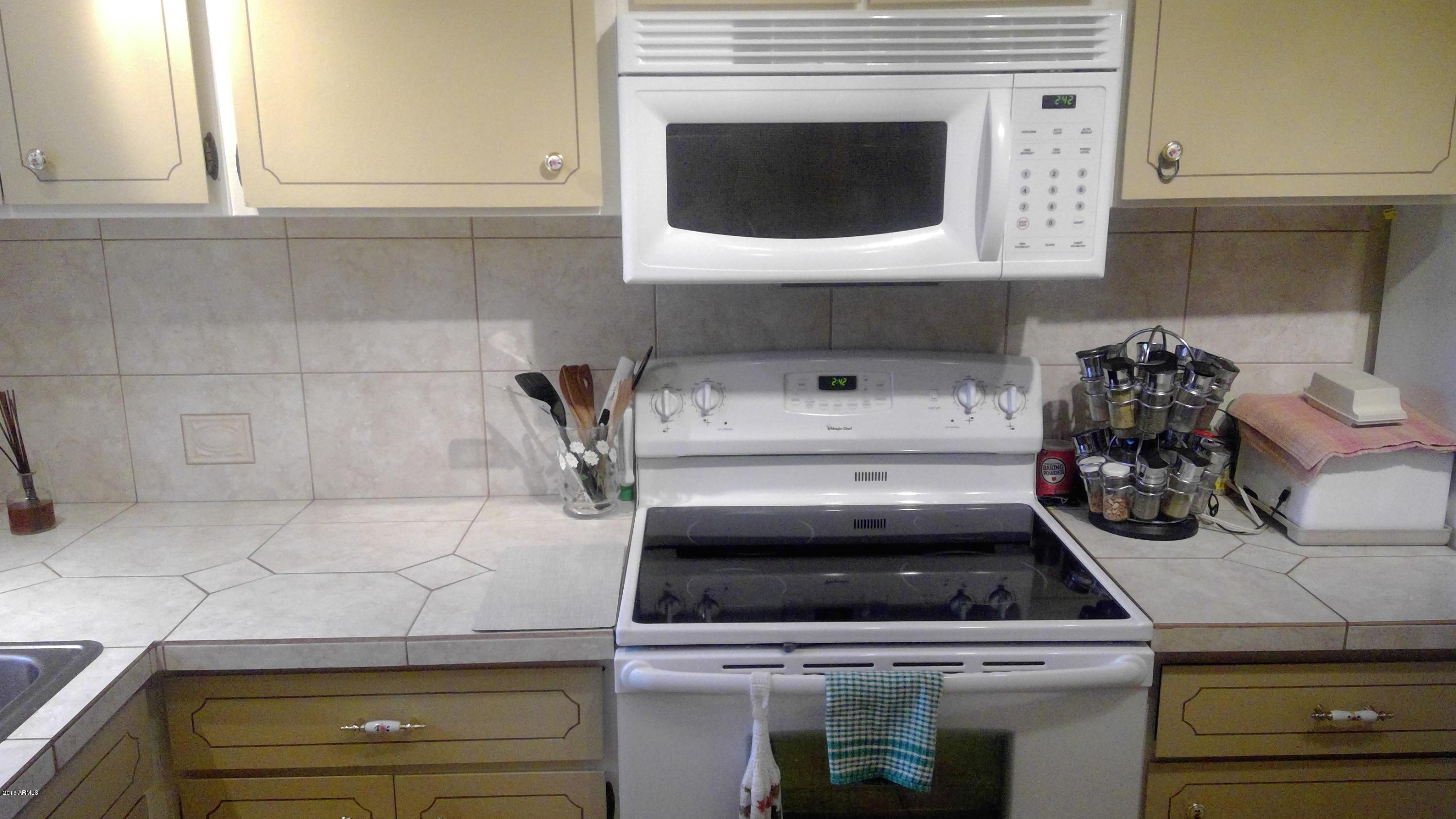 1450 East Bethany Home Road, Unit 22 Phoenix, AZ 85014 - Photo 8 of 18 WIN_20170103_14_42_34_Pro