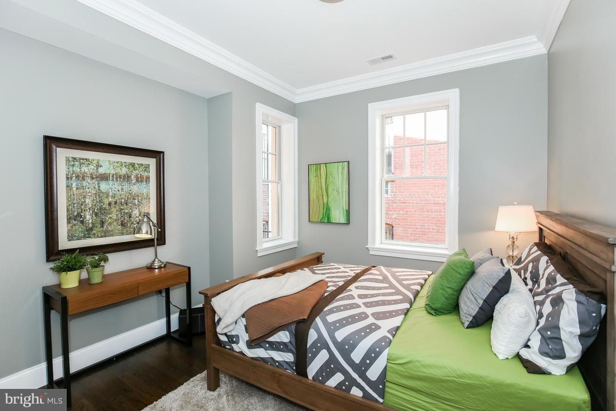 2012 Kalorama Road Northwest, Unit 3 Washington, DC 20009 - Photo 20 of 21 Bedroom