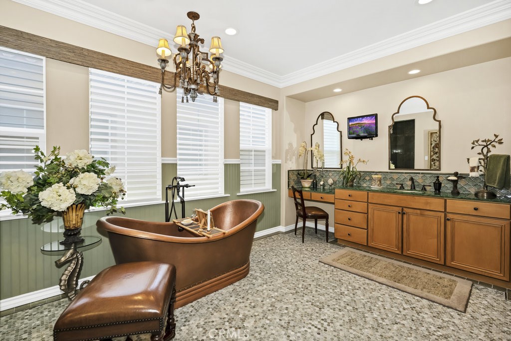 1566 Twin Tides Place Oxnard, CA 93035 - Photo 35 of 68