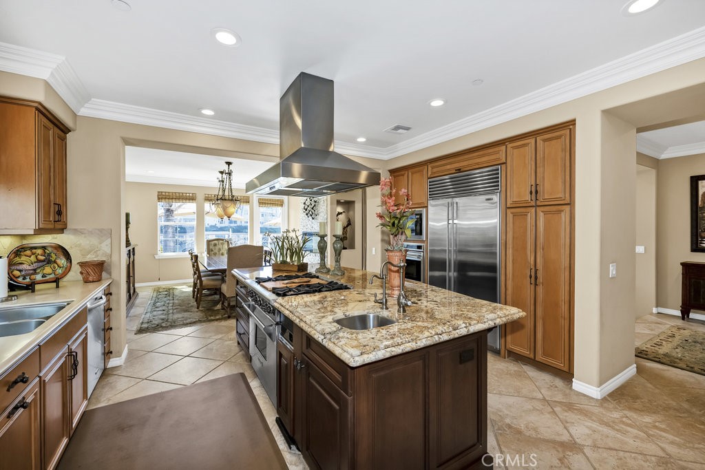 1566 Twin Tides Place Oxnard, CA 93035 - Photo 8 of 68