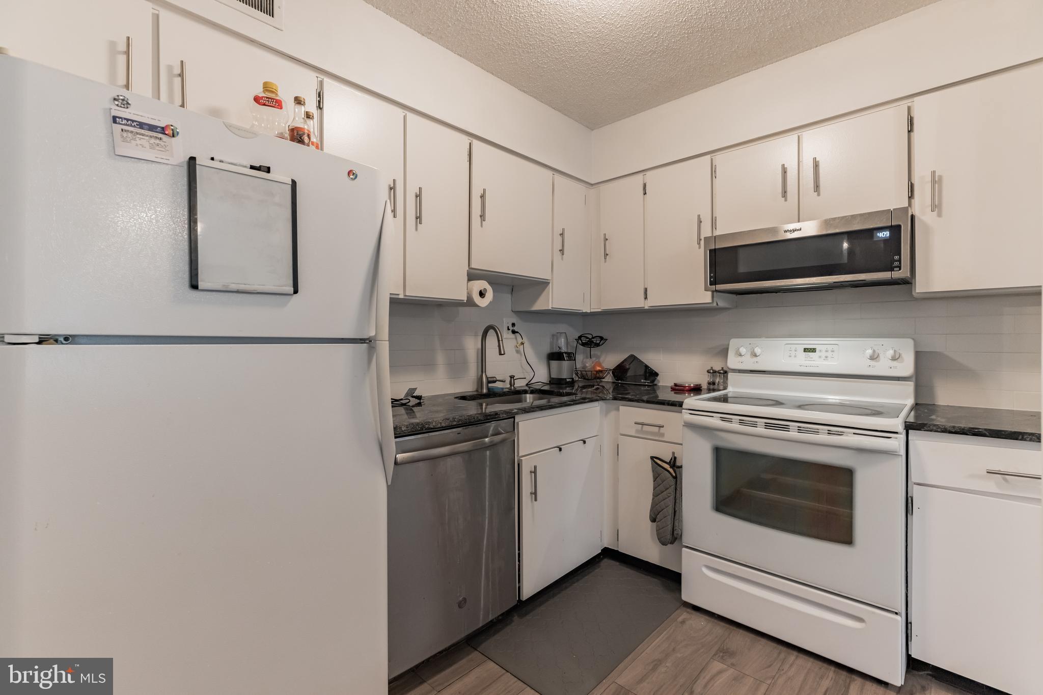 1 Dover Drive Lindenwold, NJ 08021 - Photo 13 of 31