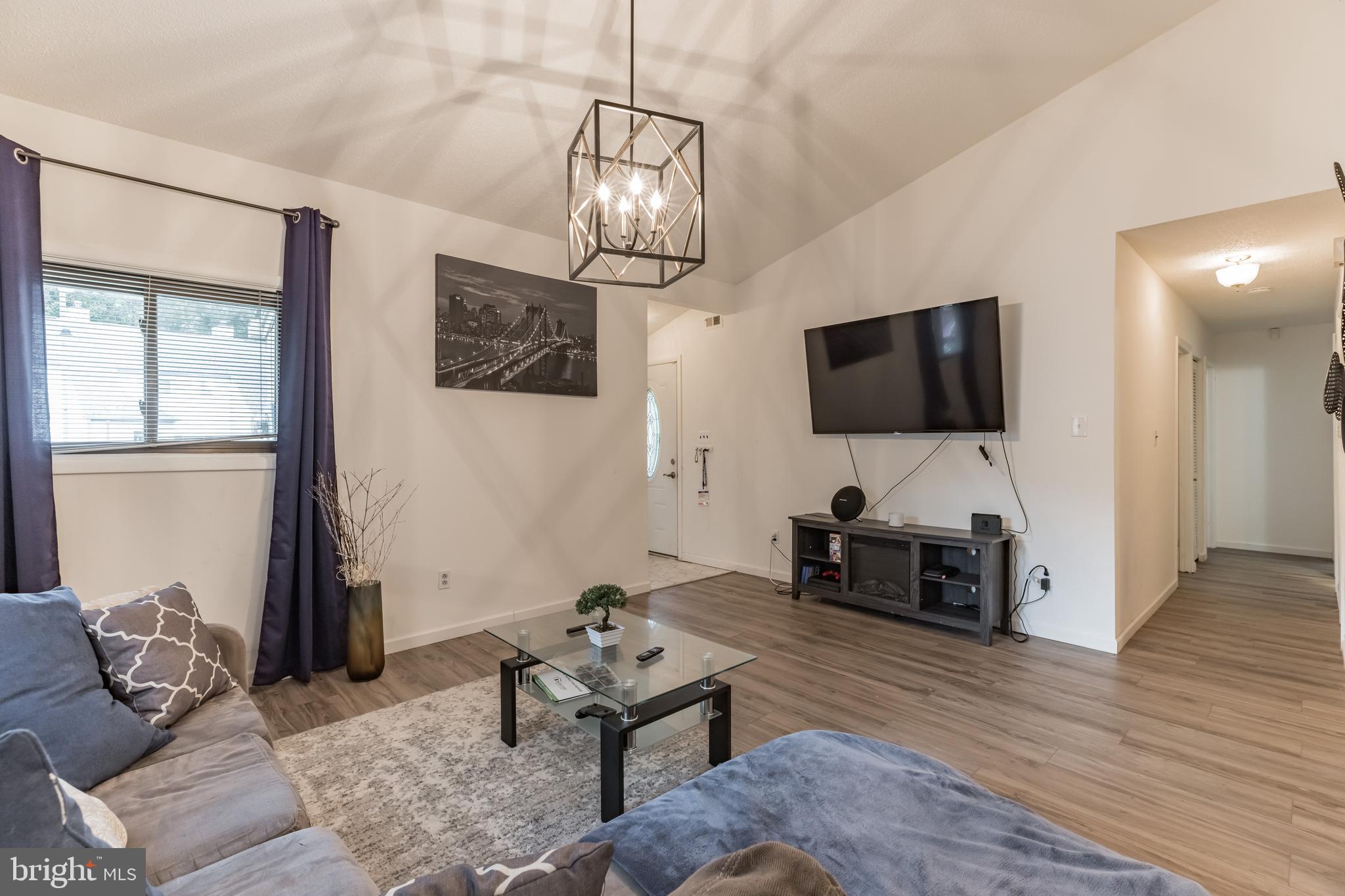 1 Dover Drive Lindenwold, NJ 08021 - Photo 3 of 31