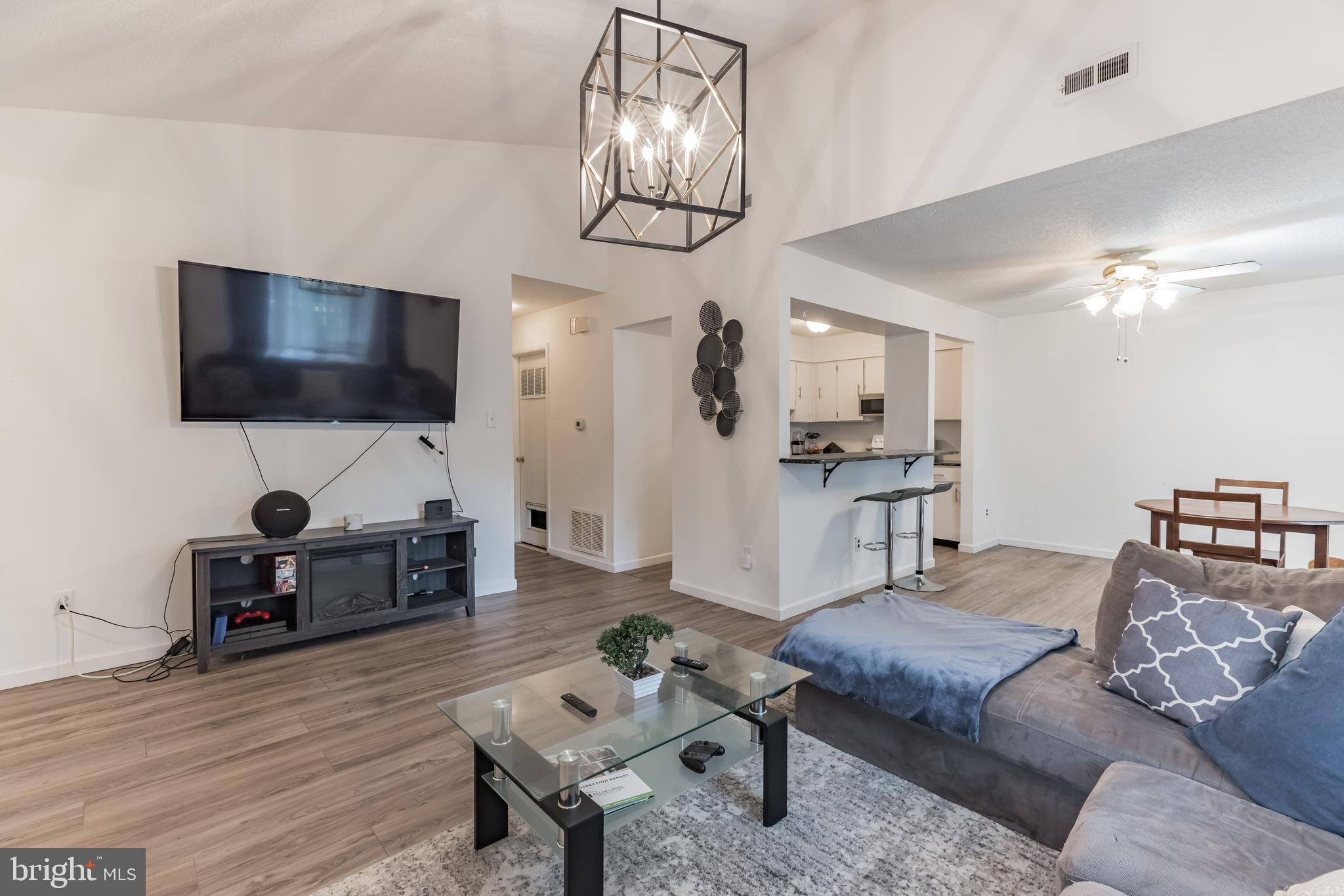 1 Dover Drive Lindenwold, NJ 08021 - Photo 4 of 31