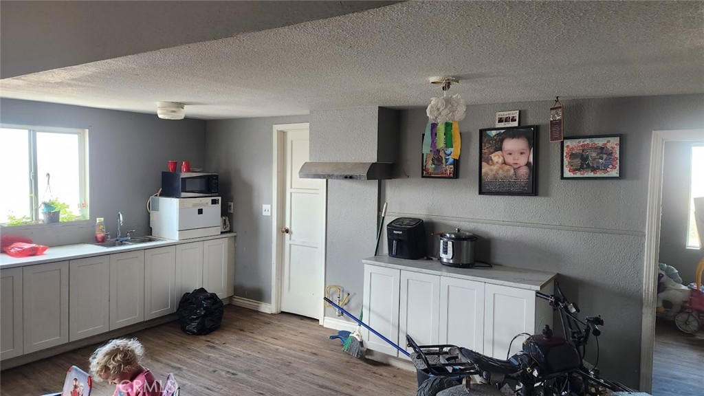 34774 Old Woman Springs Road Lucerne Valley, CA 92356 - Photo 4 of 21