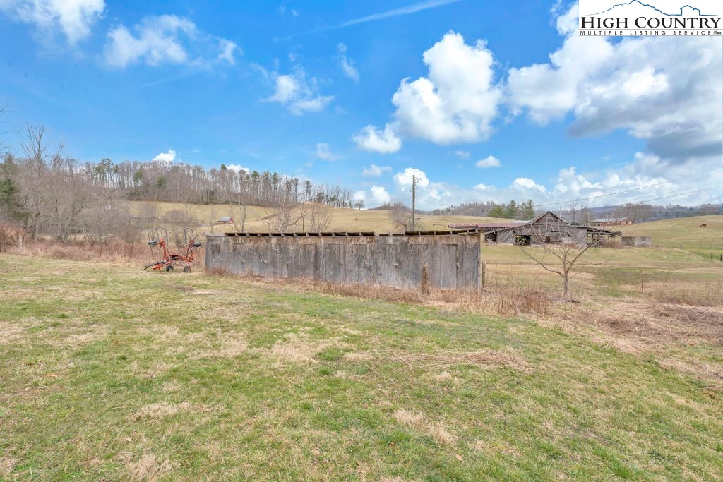 178 John Shell Road Sugar Grove, NC 28679 - Photo 29 of 37