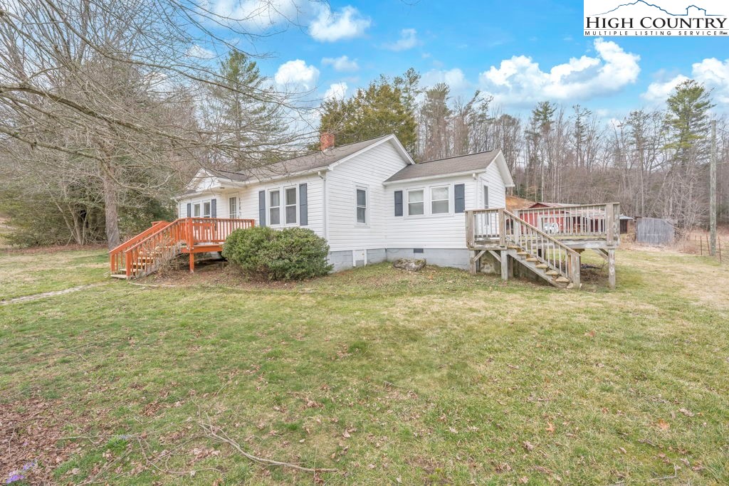 178 John Shell Road Sugar Grove, NC 28679 - Photo 3 of 37