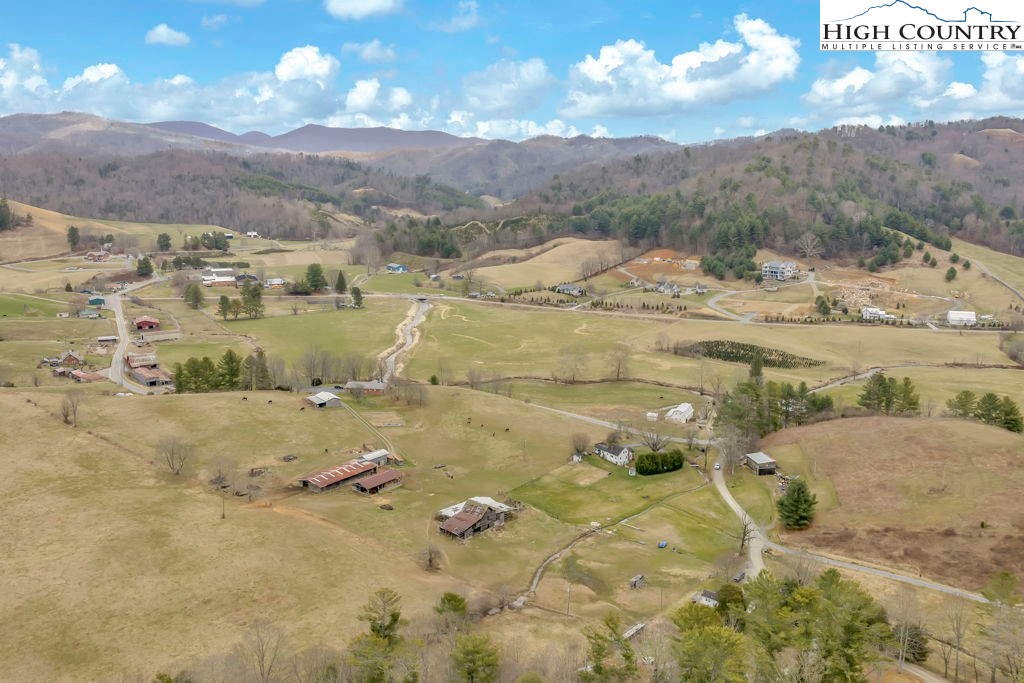 178 John Shell Road Sugar Grove, NC 28679 - Photo 33 of 37