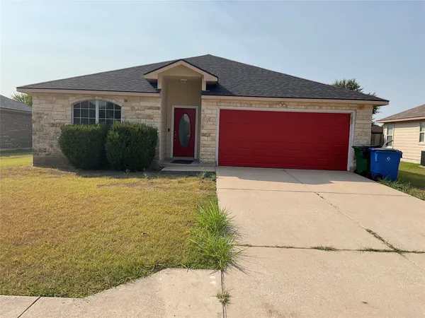 $1,800 | 2003 Brewers Place, Taylor, TX 76574