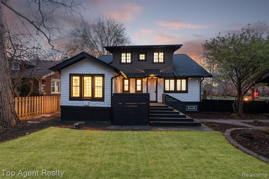 784 Barrington Road Grosse Pointe, MI 48230 - Photo 43 of 55