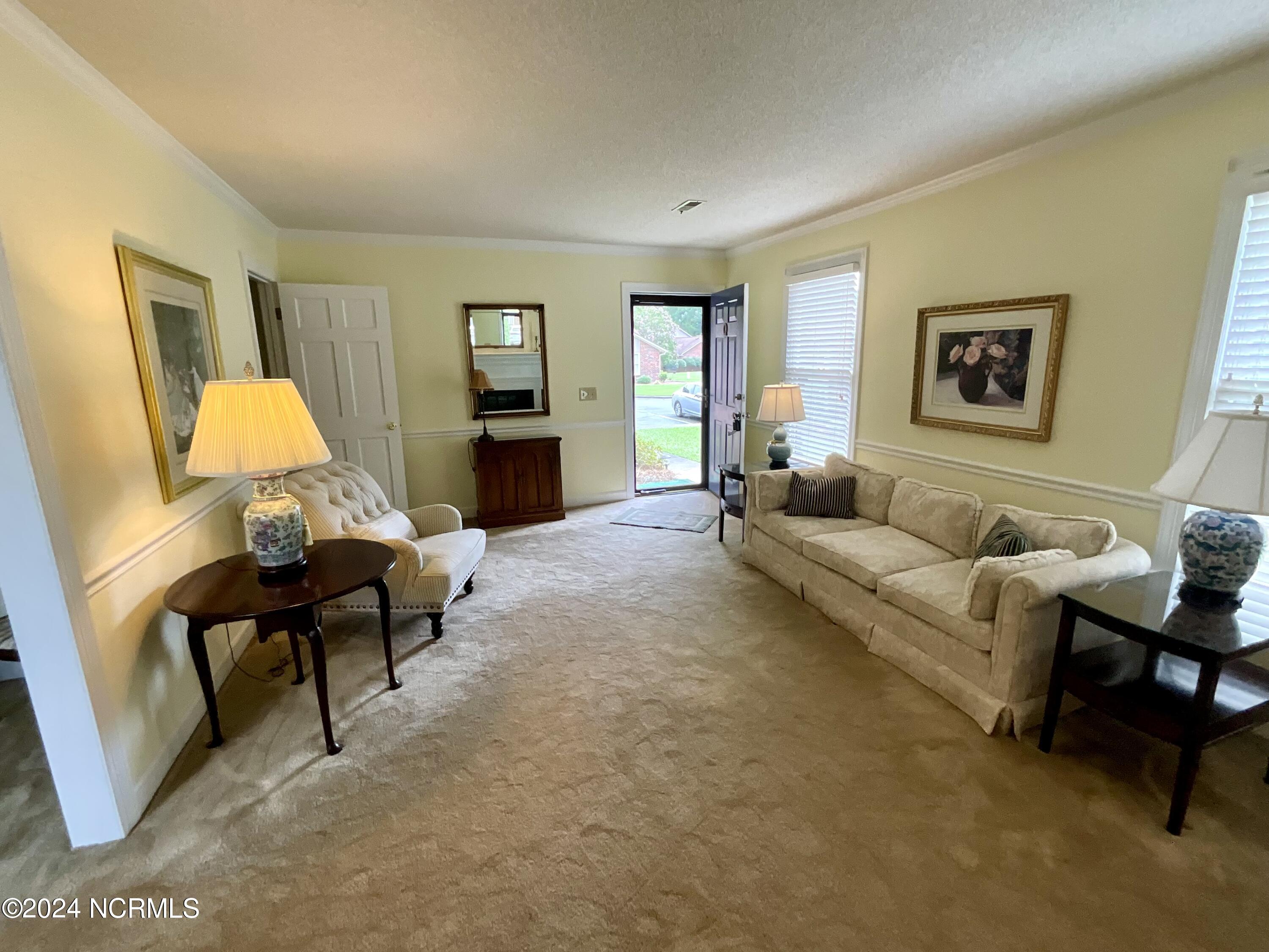 1862 Quail Ridge Road, Unit Q Greenville, NC 27858 - Photo 3 of 24 IMG_1263