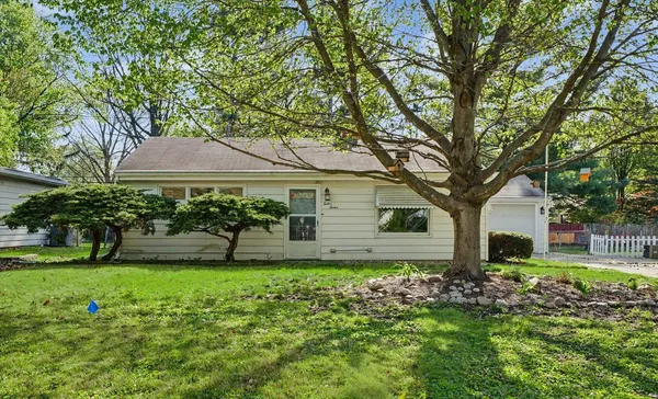 $189,000 | 1212 Cambridge Drive, Champaign, IL 61821