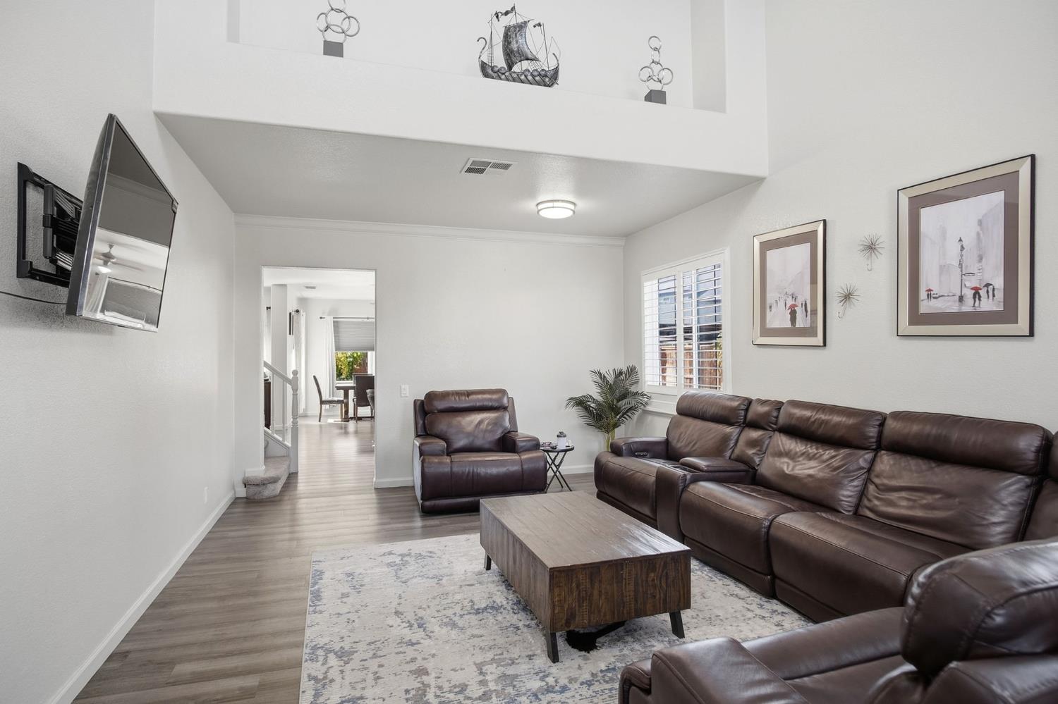 4185 Pathway Lane Turlock, CA 95382 - Photo 5 of 33 Gallery Image 5