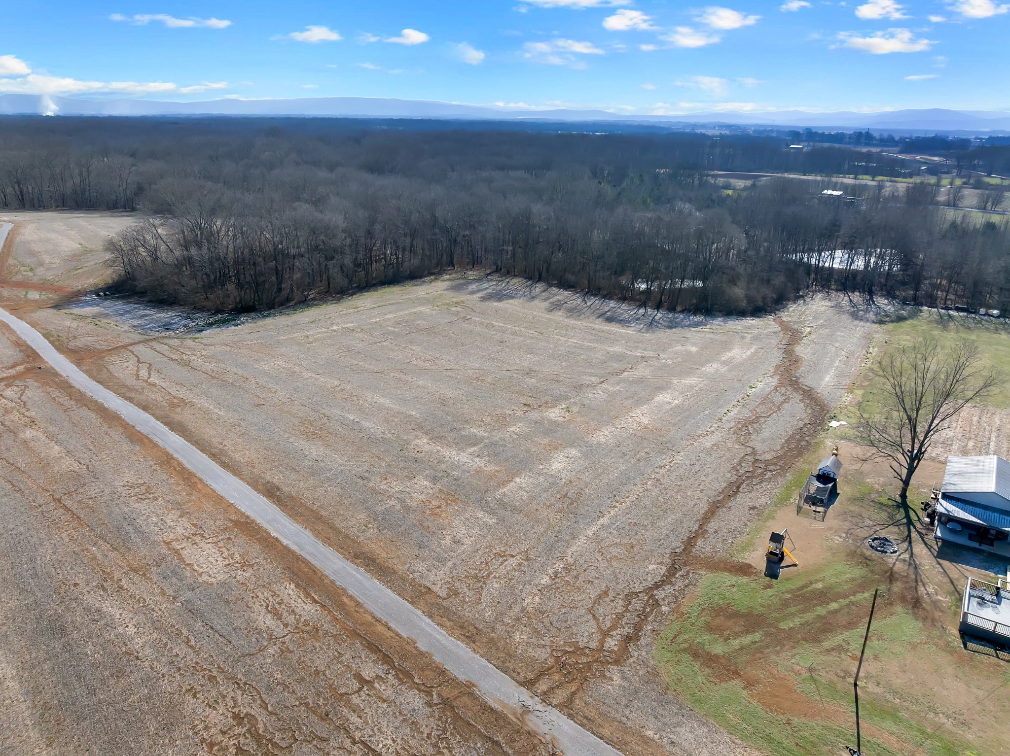 52 Hotel Road Flintville, TN 37335 - Photo 38 of 48 a view of a backyard of the house