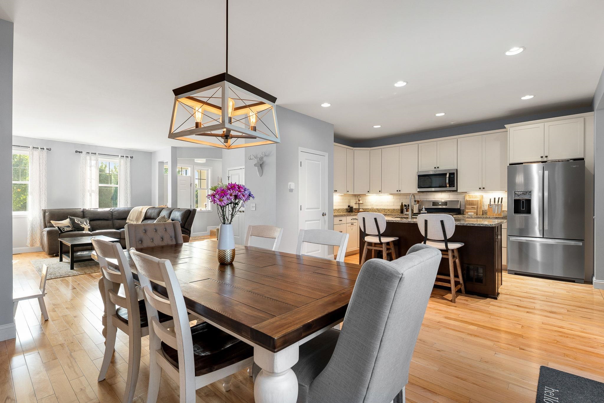 472 Zephyr Road Williston, VT 05495 - Photo 12 of 49