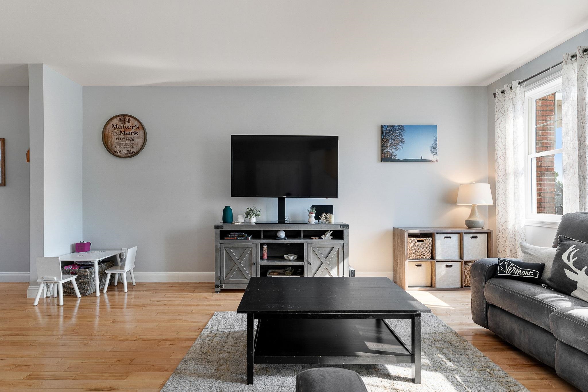 472 Zephyr Road Williston, VT 05495 - Photo 7 of 49