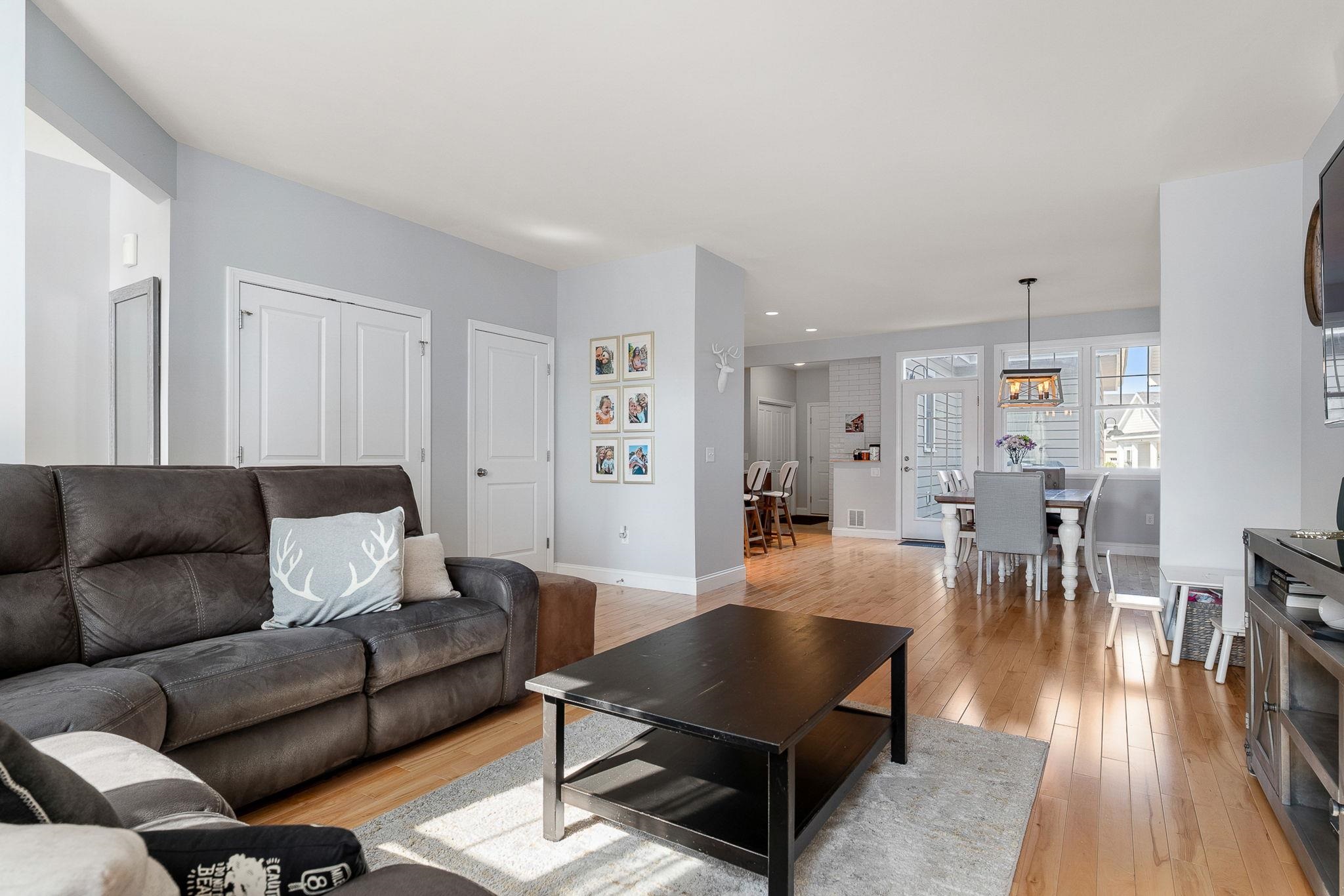 472 Zephyr Road Williston, VT 05495 - Photo 8 of 49