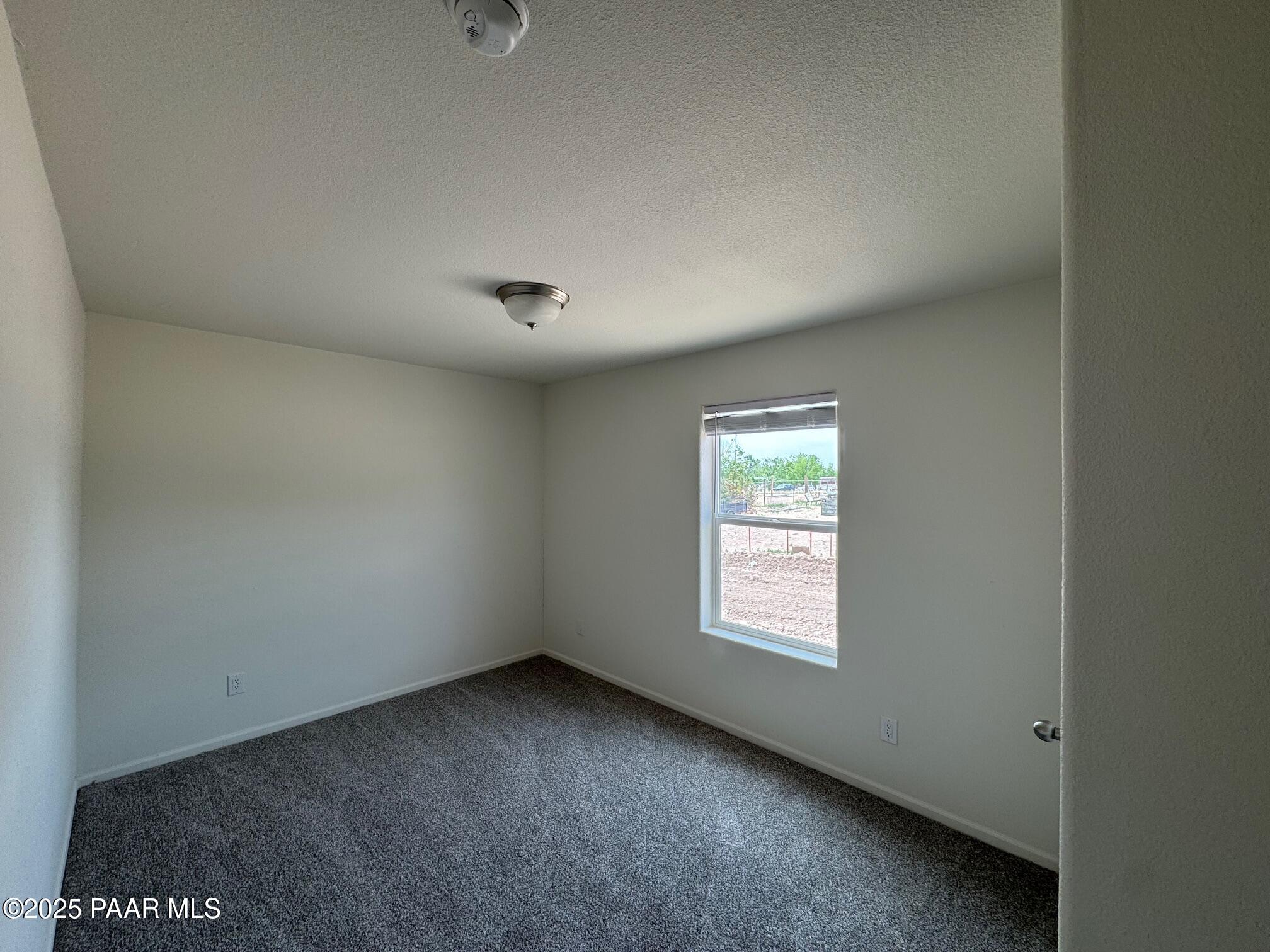 25398 Juniper Road Paulden, AZ 86334 - Photo 9 of 13 Bedroom