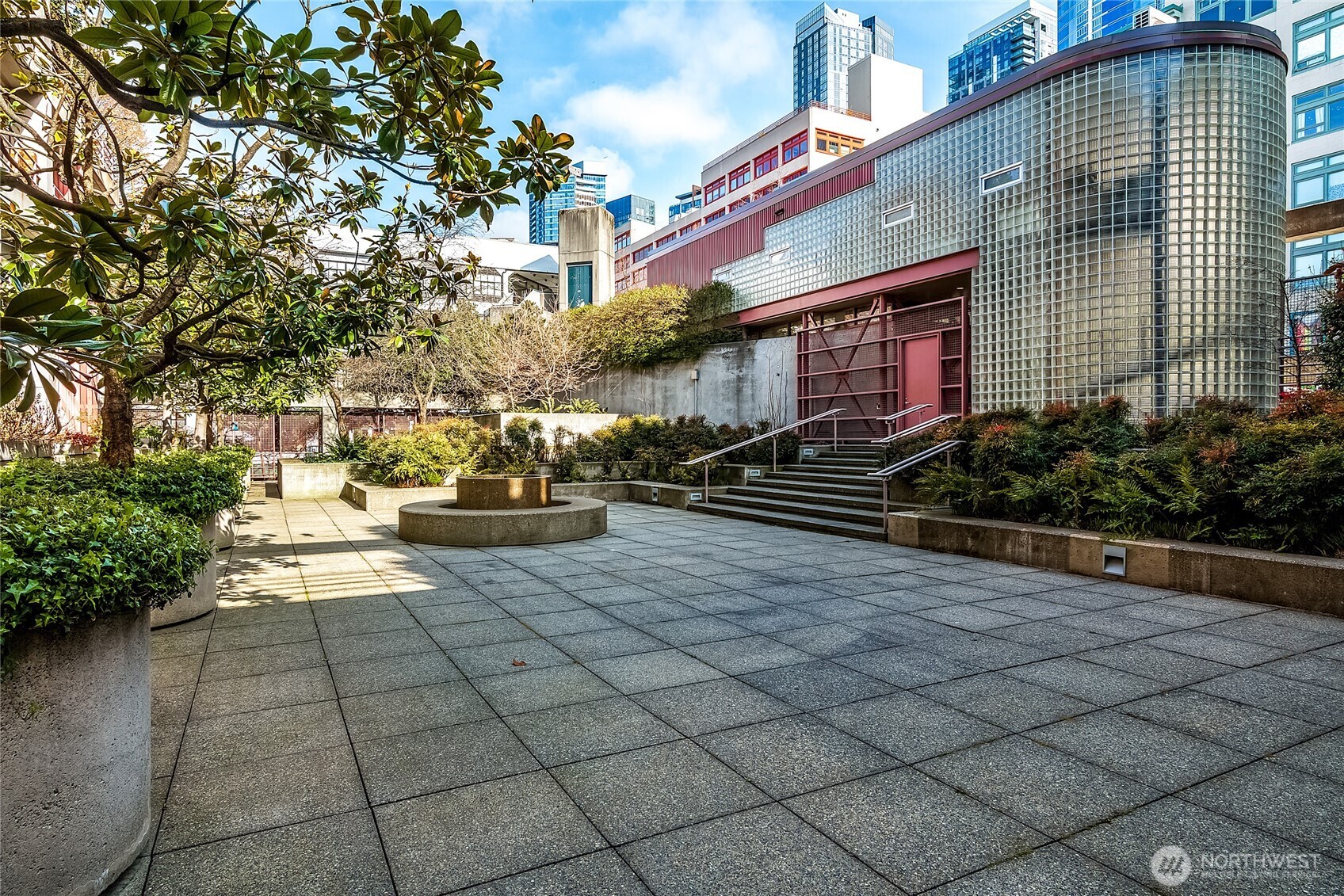1425 Western Avenue, Unit U403 Seattle, WA 98101 - Photo 38 of 40