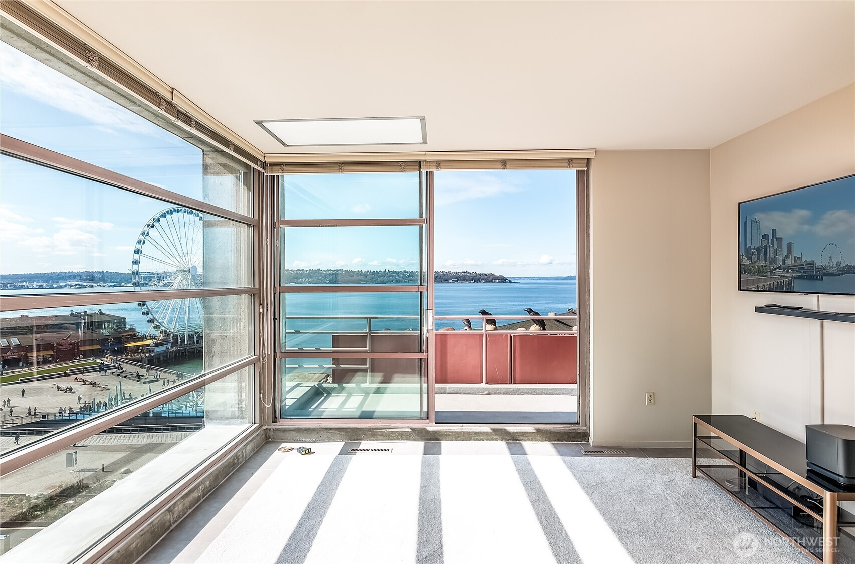 1425 Western Avenue, Unit U403 Seattle, WA 98101 - Photo 10 of 40