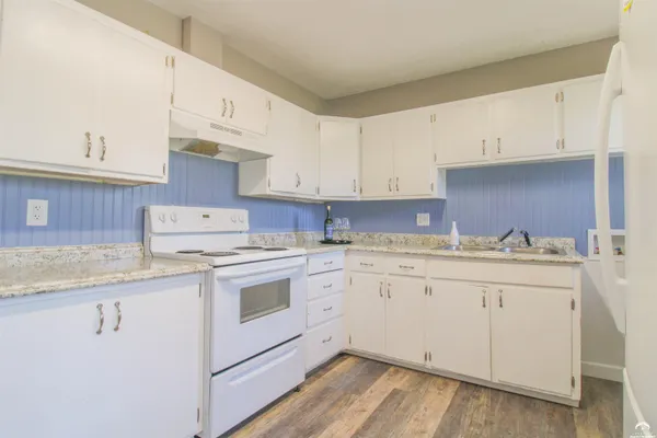 $191,500 | 1919 Clare Road, Lawrence, KS 66046