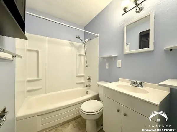 $191,500 | 1919 Clare Road, Lawrence, KS 66046