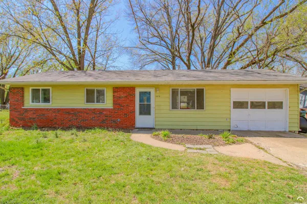 $191,500 | 1919 Clare Road, Lawrence, KS 66046