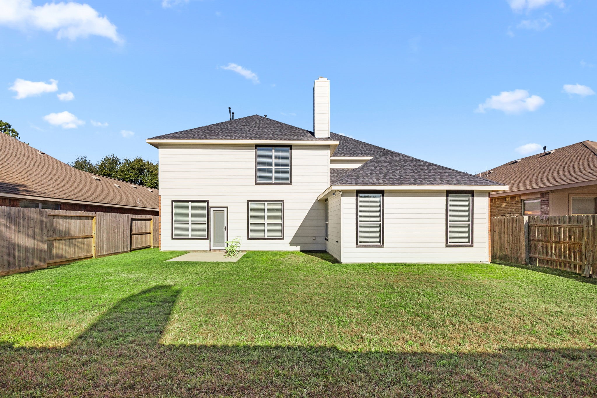 6911 Hamilton Falls Lane Spring, TX 77379 - Photo 39 of 42 a front view of a house with a yard