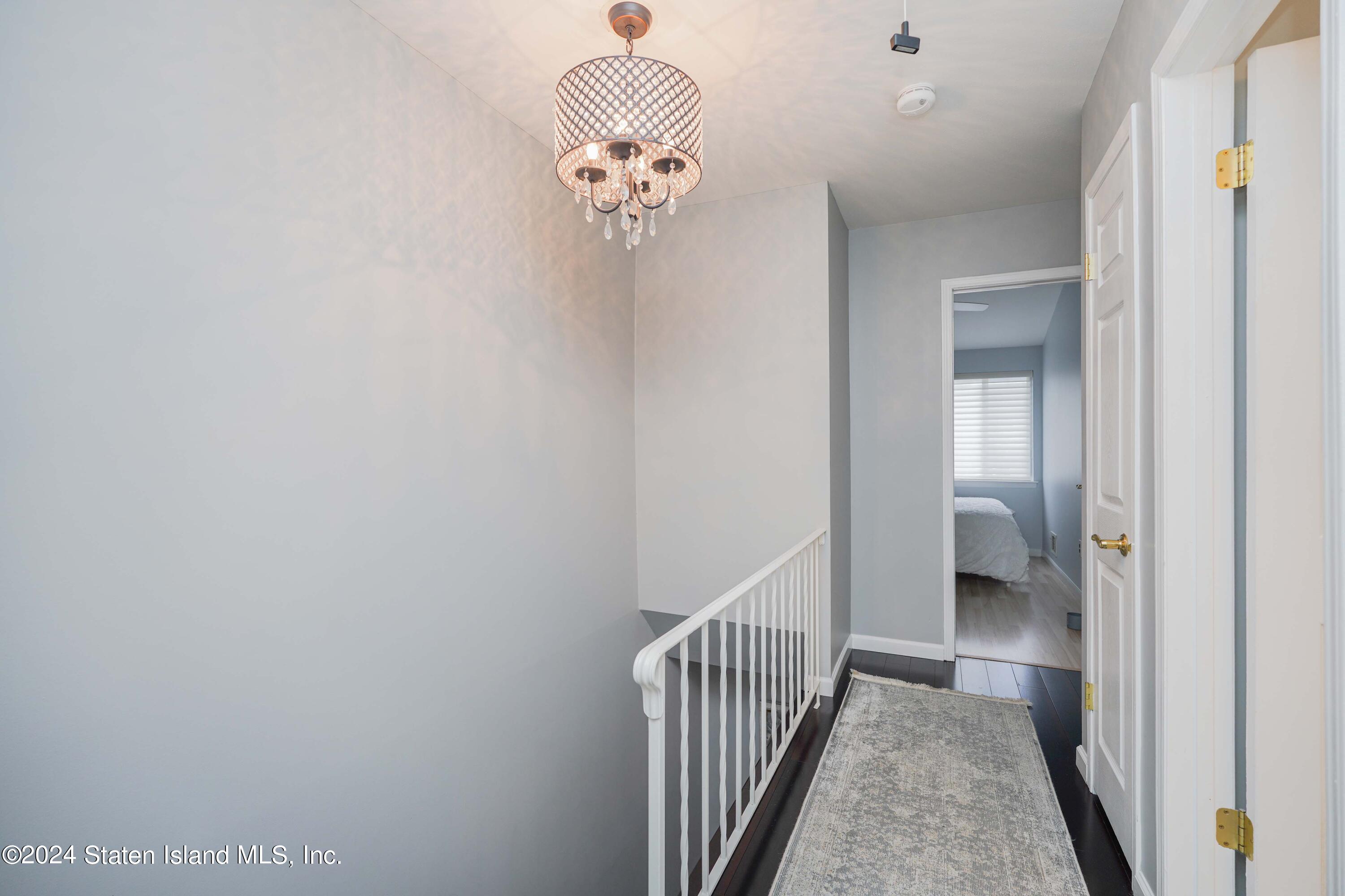 202 Pembrook Loop Staten Island, NY 10309 - Photo 19 of 41 Photo Oct 05 2024, 10 25 19 PM