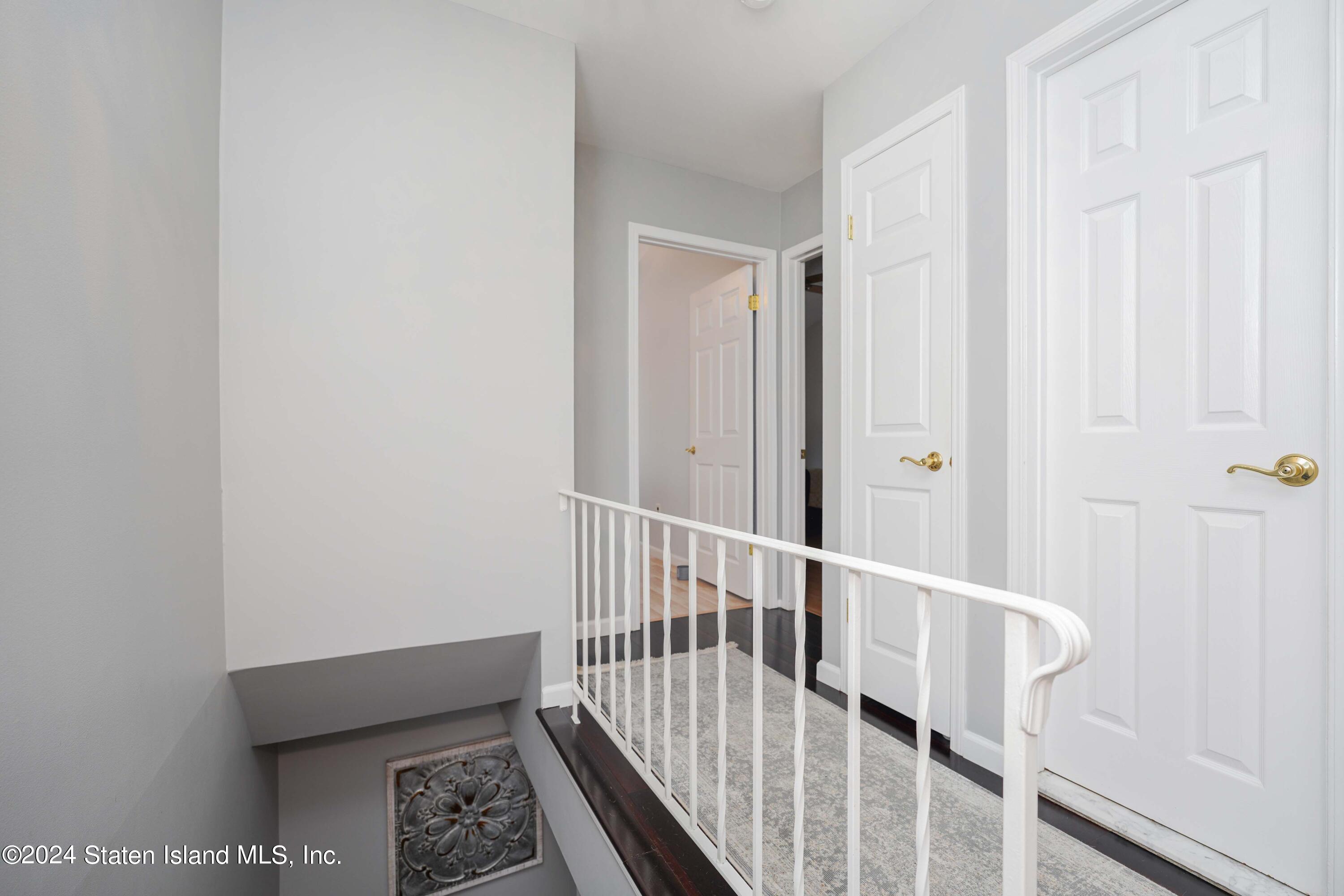 202 Pembrook Loop Staten Island, NY 10309 - Photo 27 of 41 Photo Oct 05 2024, 10 26 46 PM