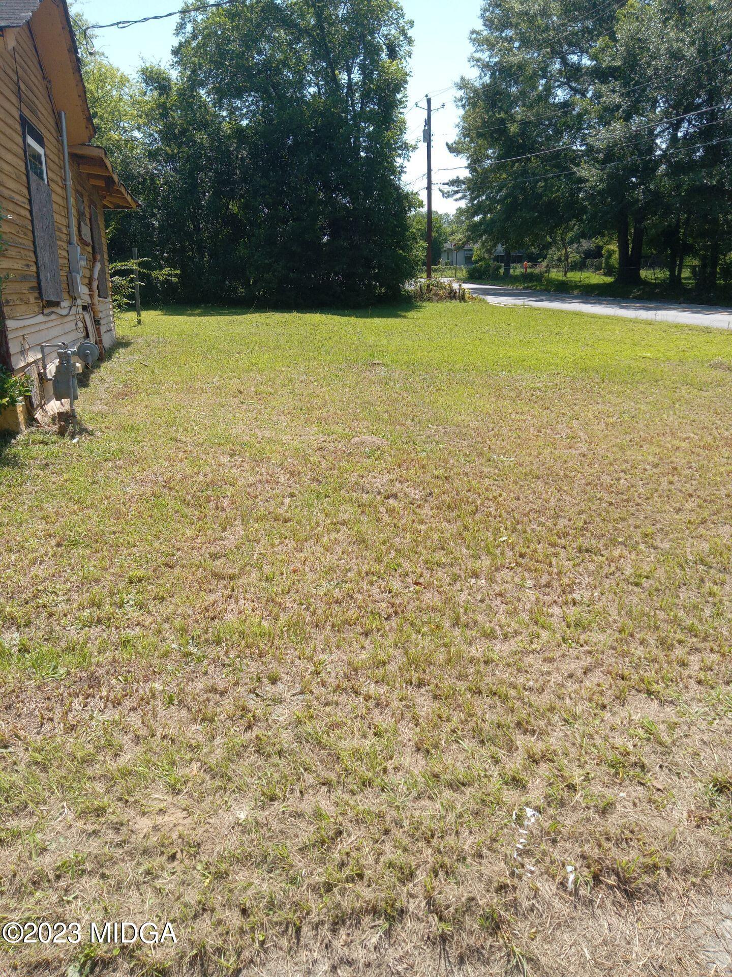 1123 Smith Street Macon, GA 31217 - Photo 16 of 17 a view of a yard with a small pool