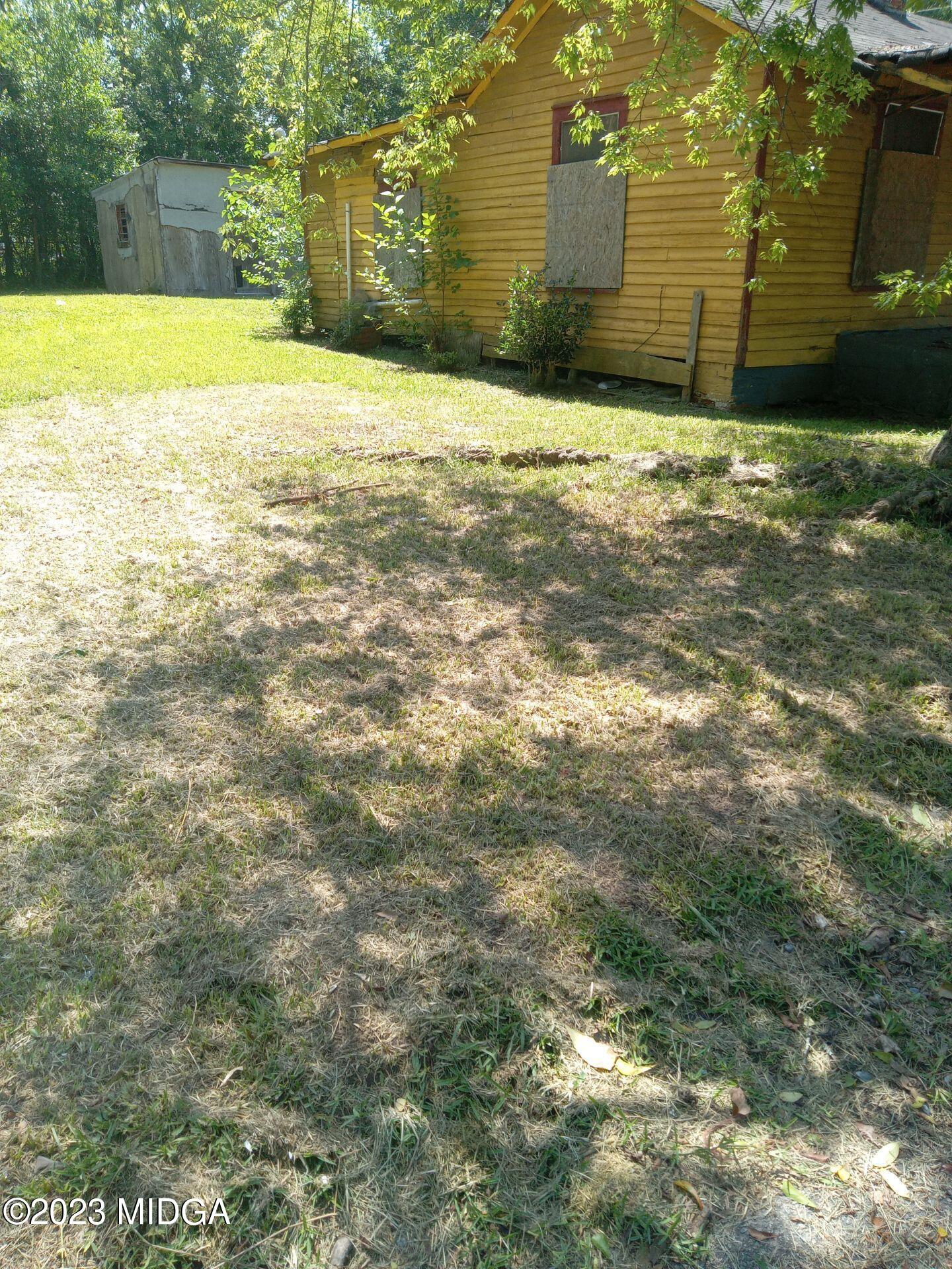1123 Smith Street Macon, GA 31217 - Photo 4 of 17 a view of a yard