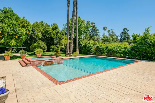 $10,500 | 8760 White Oak Avenue, Northridge, CA 91325