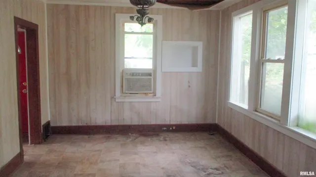 $30,000 | 1017 West Willcox Avenue, Peoria, IL 61604