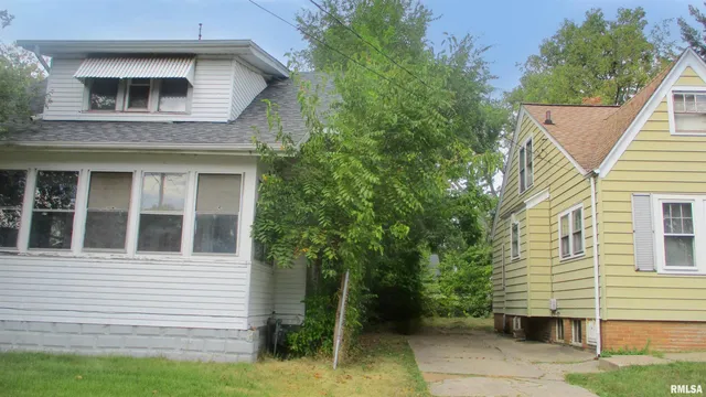 $30,000 | 1017 West Willcox Avenue, Peoria, IL 61604