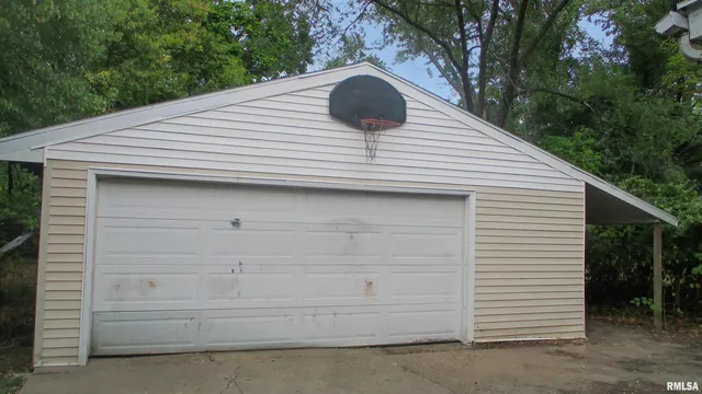 $30,000 | 1017 West Willcox Avenue, Peoria, IL 61604