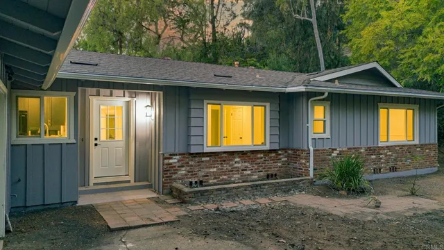 $1,149,000 | 4726 Lorena Place, El Cajon, CA 92020