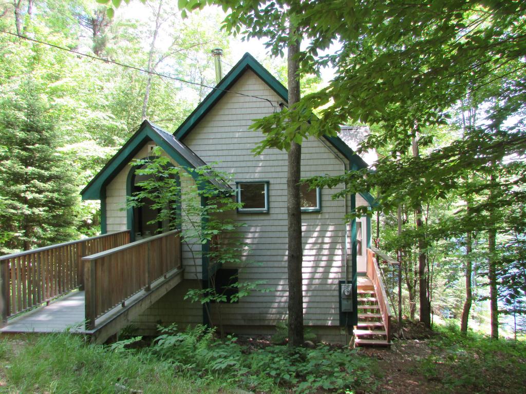 5 Shore Road Grafton, NH 03240 - Photo 1 of 11