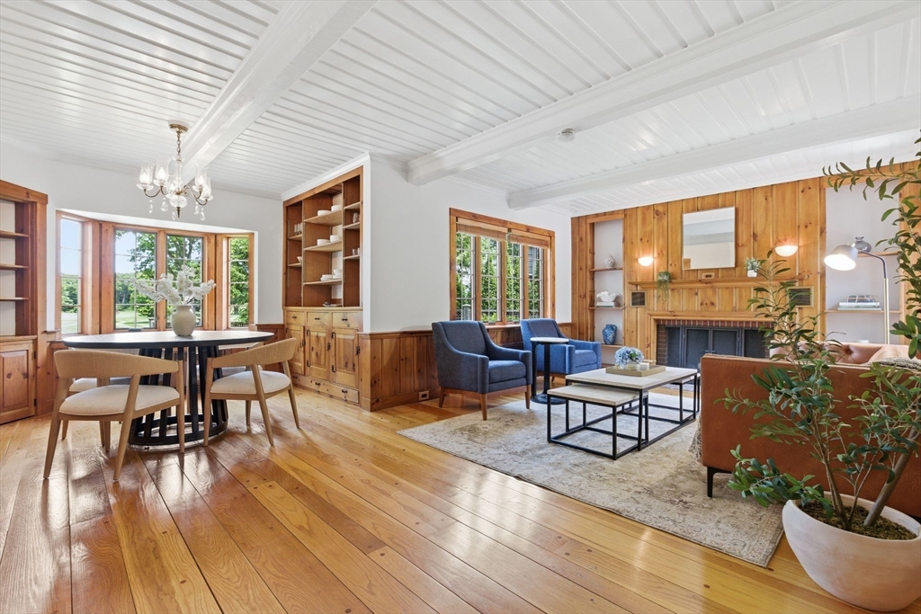127 Larchmont Road Melrose, MA 02176 - Photo 2 of 42