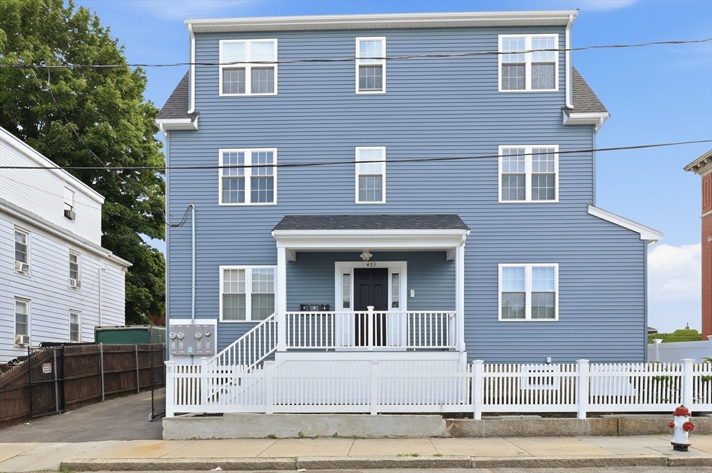 489 Spring Street Fall River, MA 02721 - Photo 1 of 40