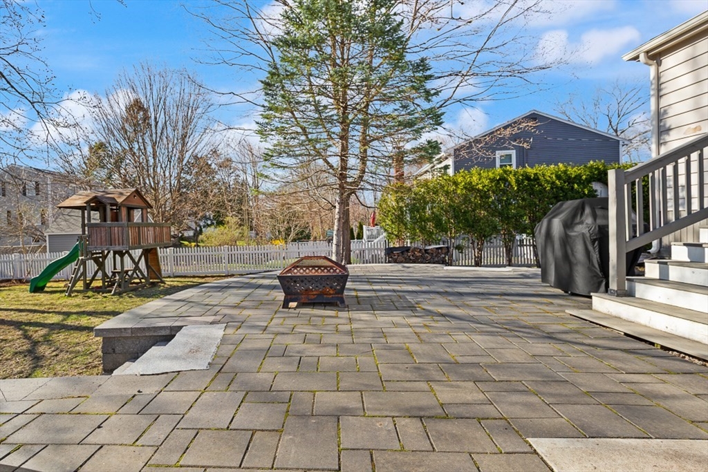 38 Weston Road Reading, MA 01867 - Photo 36 of 39 Gallery Image 36