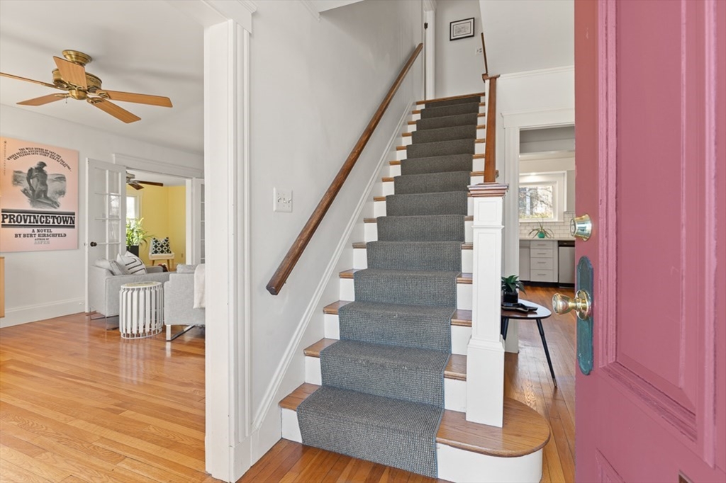38 Weston Road Reading, MA 01867 - Photo 4 of 39 Gallery Image 4
