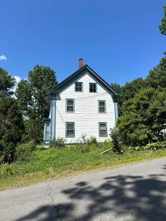 $250,000 | 24 Old Rte One, Waldoboro, ME 04572