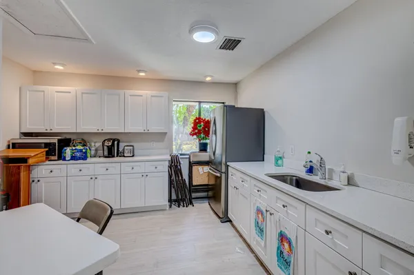 $517,995 | 402 Sea Oats Drive, Unit G, Juno Beach, FL 33408