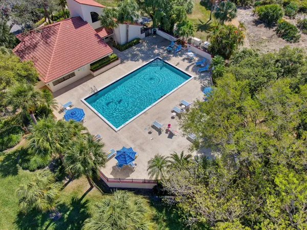 $517,995 | 402 Sea Oats Drive, Unit G, Juno Beach, FL 33408