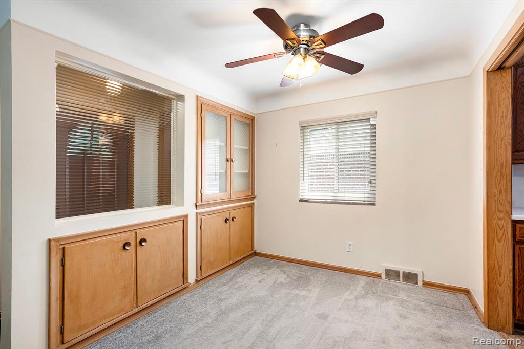 1863 Prestwick Road Grosse Pointe, MI 48236 - Photo 8 of 29