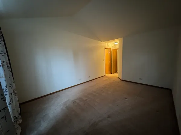 $299,000 | 429 Prairieview Drive, Oswego, IL 60543
