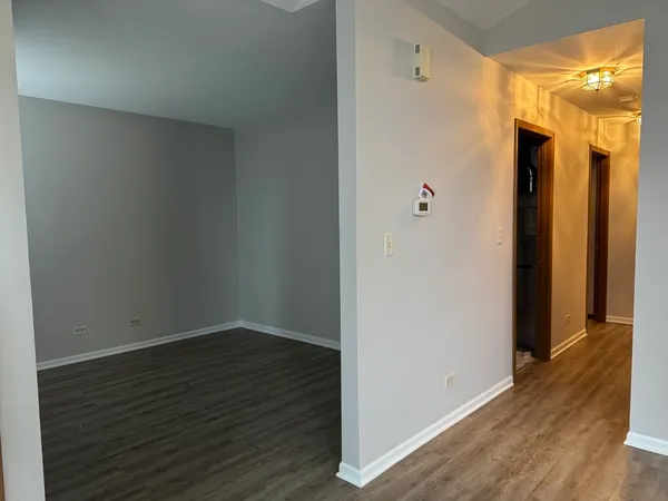 $299,000 | 429 Prairieview Drive, Oswego, IL 60543